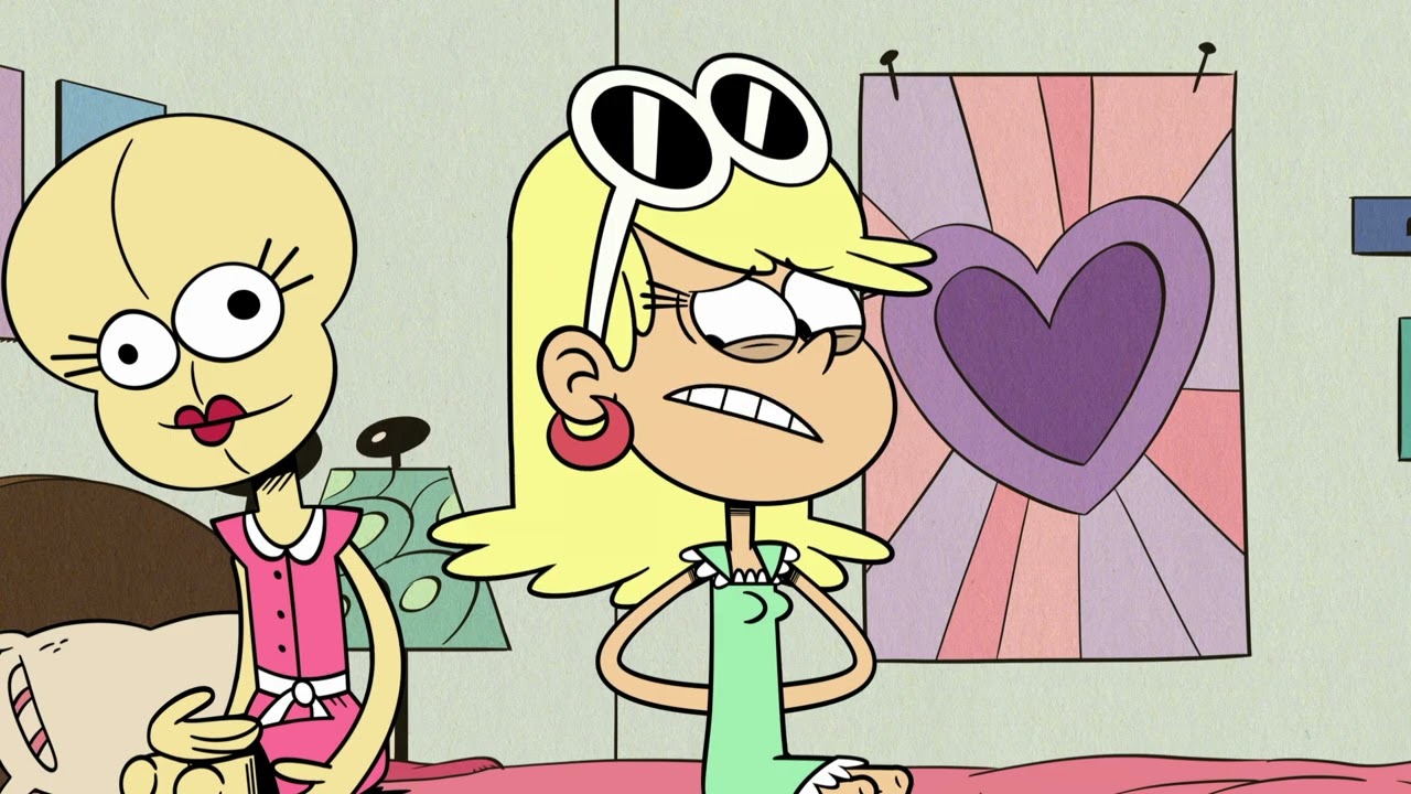 Leni thinking of an excuse to not show her cellphone for 10 minutes