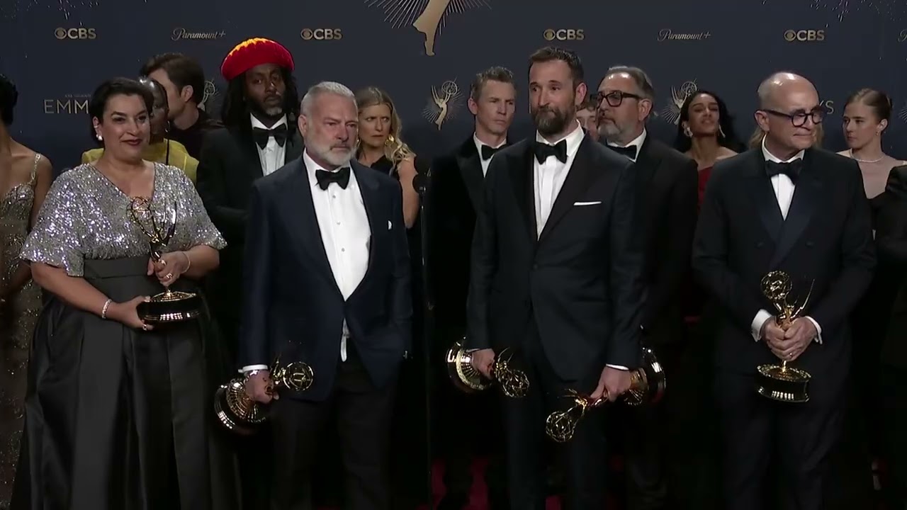 2025 EMMYS- Noah Wyle and the team from THE PITT, winners Outstanding Drama Series