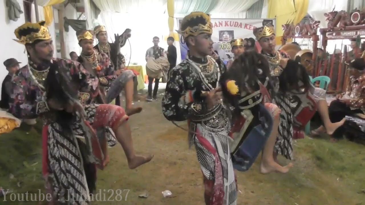 Jaranan #kudakepangwadaslintang #jaranan #kudalumping #angklung #gamelan #wonosobo #wadaslintang