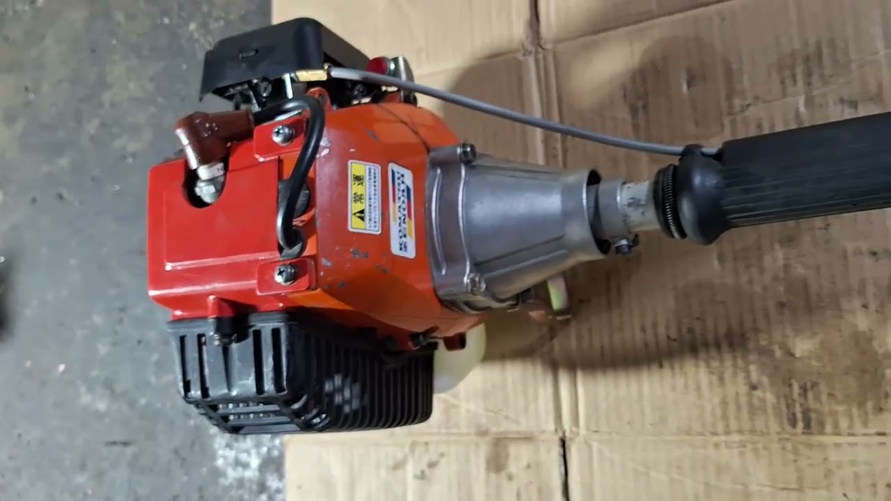 Máy cắt cỏ ZENOAH KOMATSU G3K nòng 36ly 34cc. Lh 0765959958.