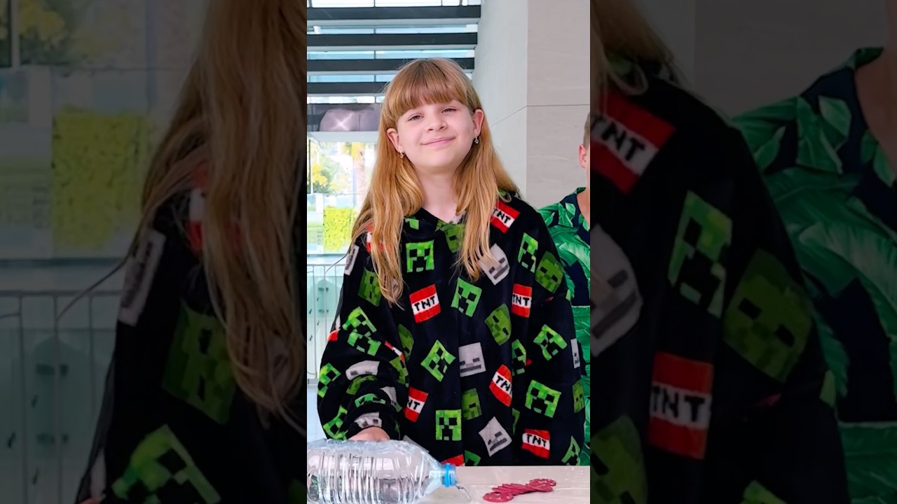 Water Bottle Challenge 😂 Diana VS Roma