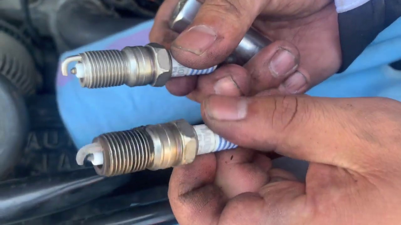 How to Replace Spark Plugs and Coils Ford F-250 F-350 F-450 Excursion V10 Super Duty 1999 - 2004