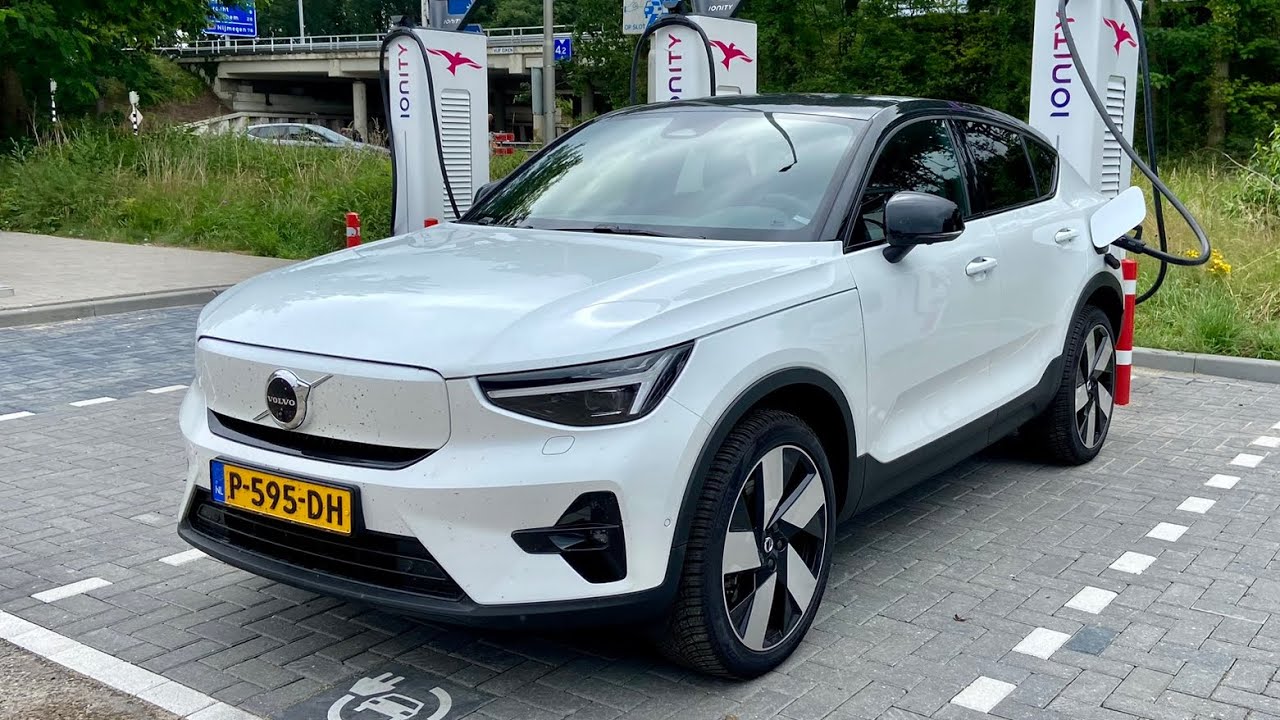 Volvo C40 25.000KM UPDATE | Vibrations, moisture and more...