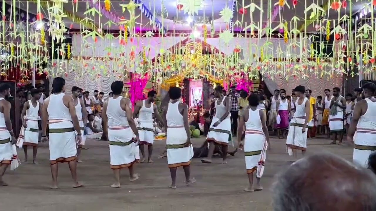 Kuthiyottam | Chettikulangara Bharani @VichoonsVlogs #trending #trendingnow #chettikulangarabharani 