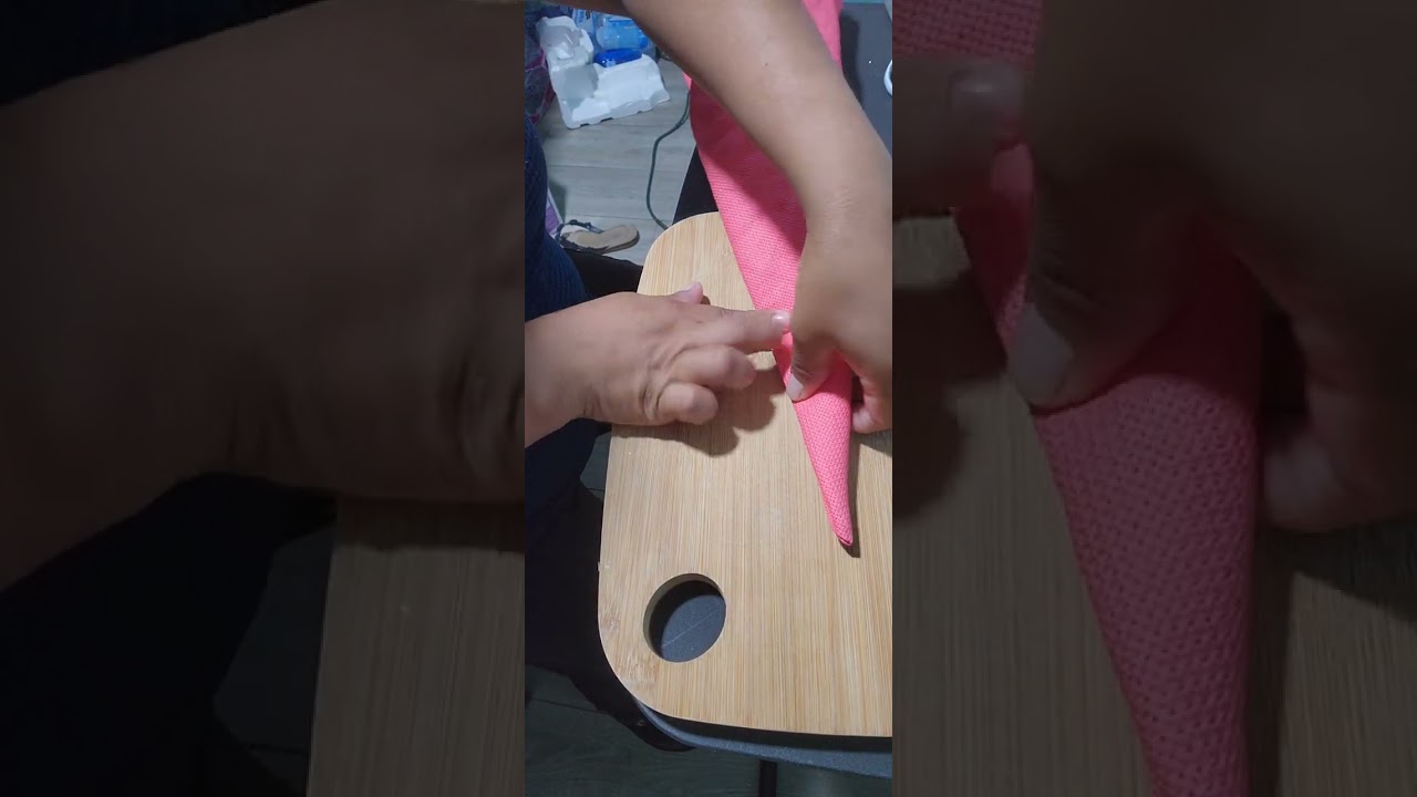 técnica para cortar el cuello de huipil redondo