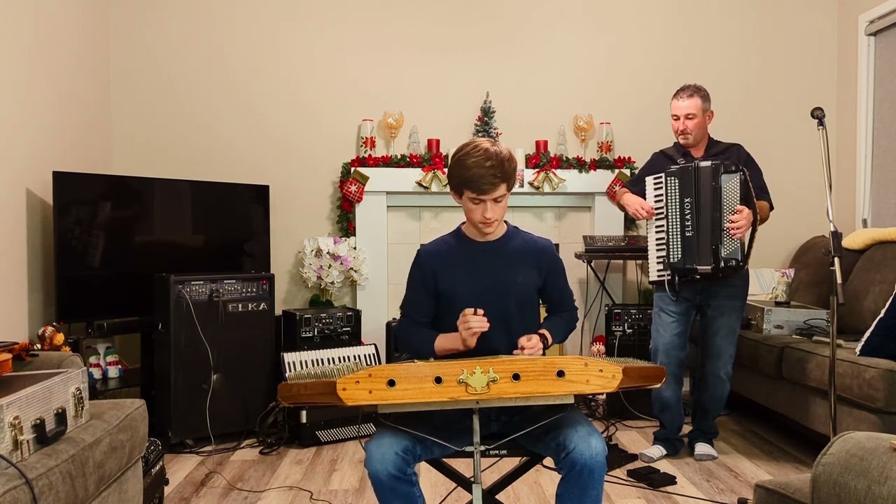 Ukrainian Dulcimer Solo With Dwayne on Accordion
