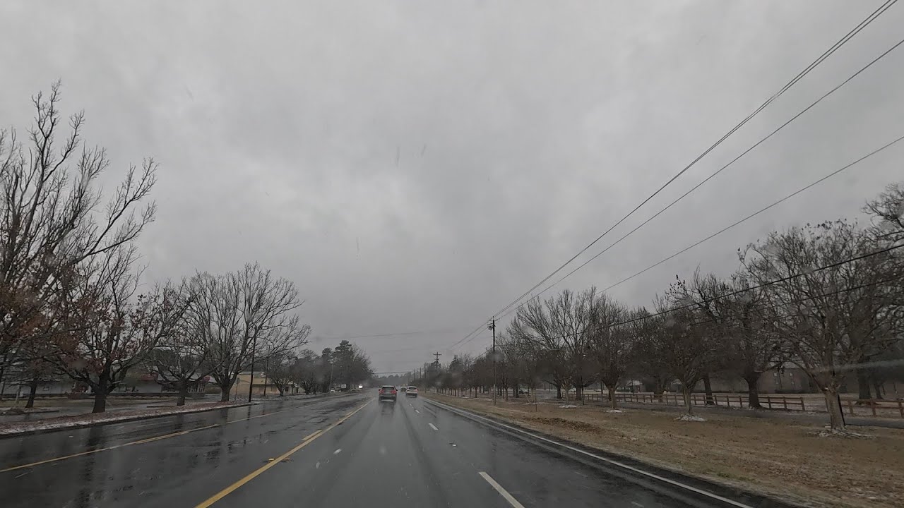 Light Snow Begins to Fall in South Aiken
