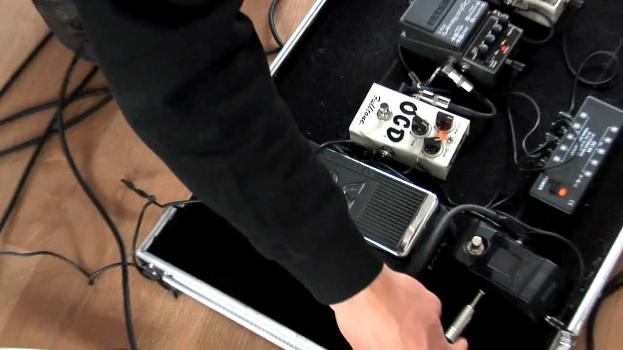 GITARLINJA TR&Oslash;NDERTUN (2011)