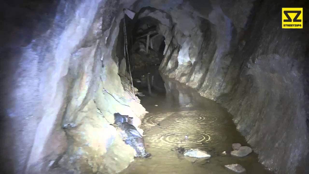 Old Abandoned Mine (Tunnels Like Mazes)  Underground Exploration