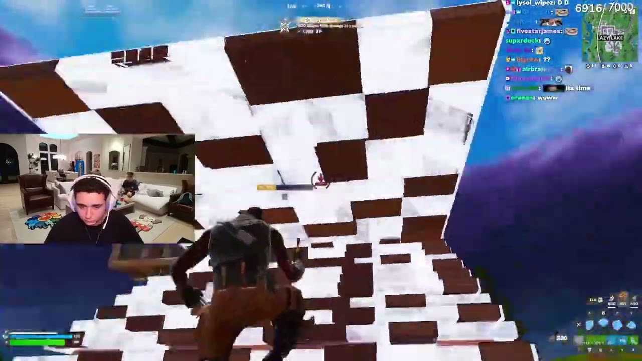 Lacy Shows why he is the Best Fortnite Player