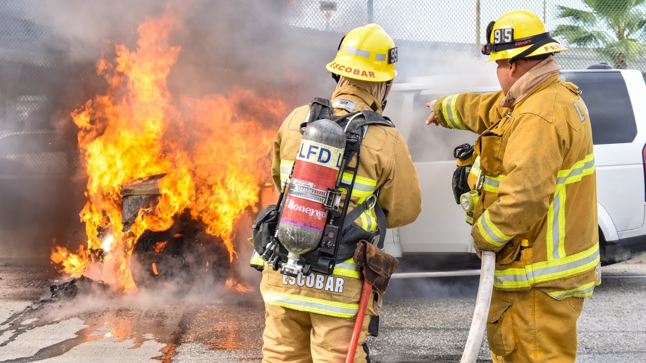 LAFD & El Segundo Fire Dept.: Auto Fire