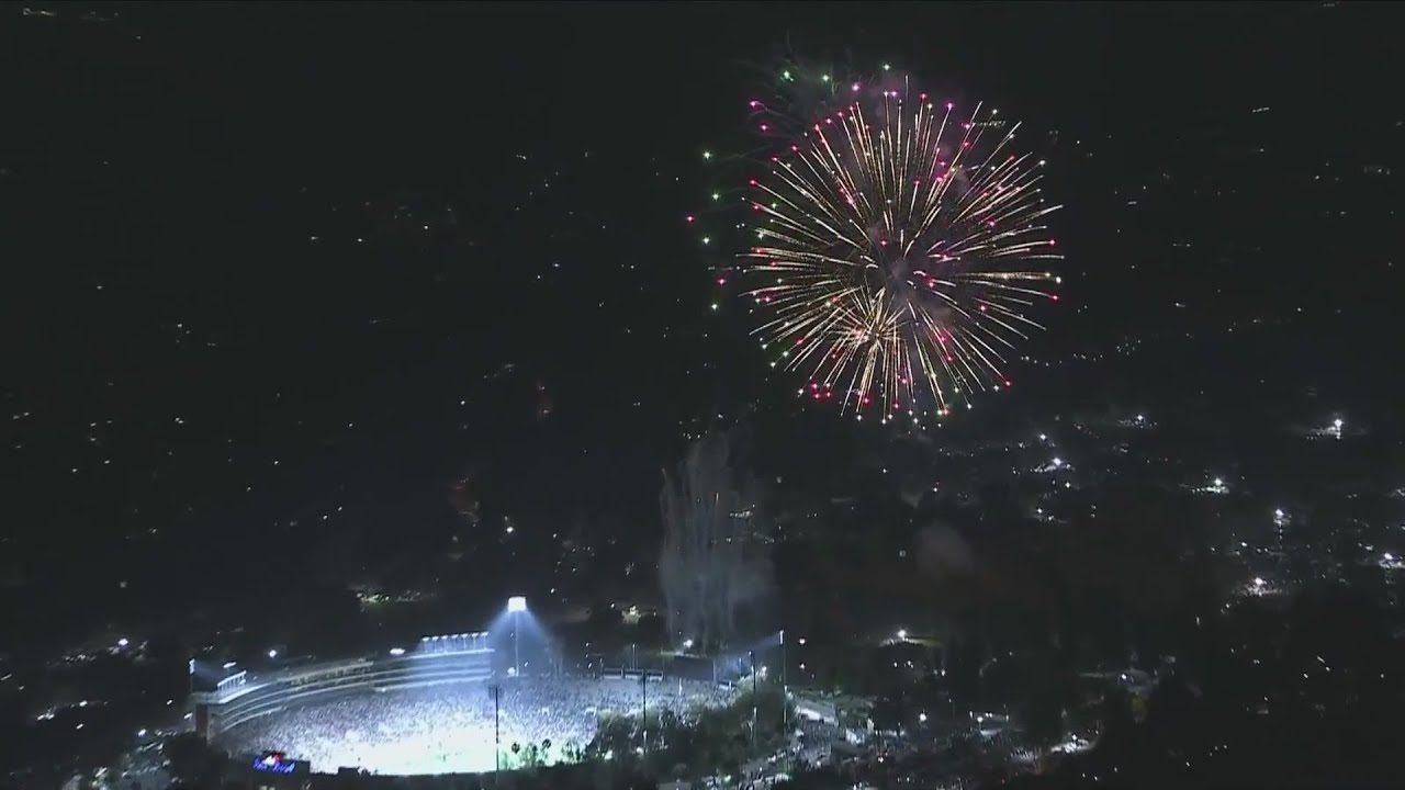 Fireworks light up Southern California sky for July 4 celebrations