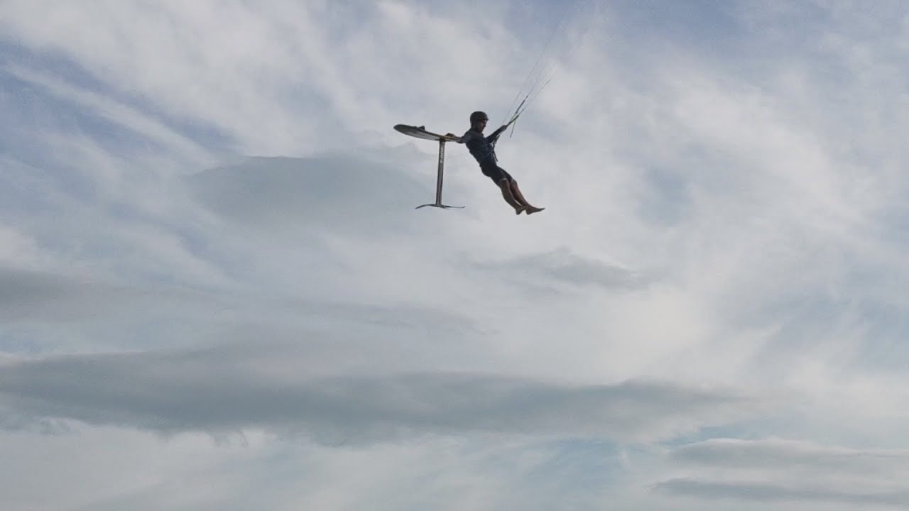 Charles Brodel - 2021 Training Session - kitefoil freestyle