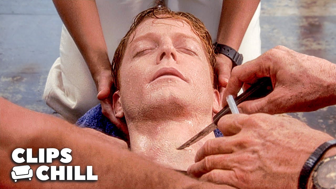 Tense Moment as a Poisoned Wasp Attacks | Anaconda ( Jennifer Lopez)