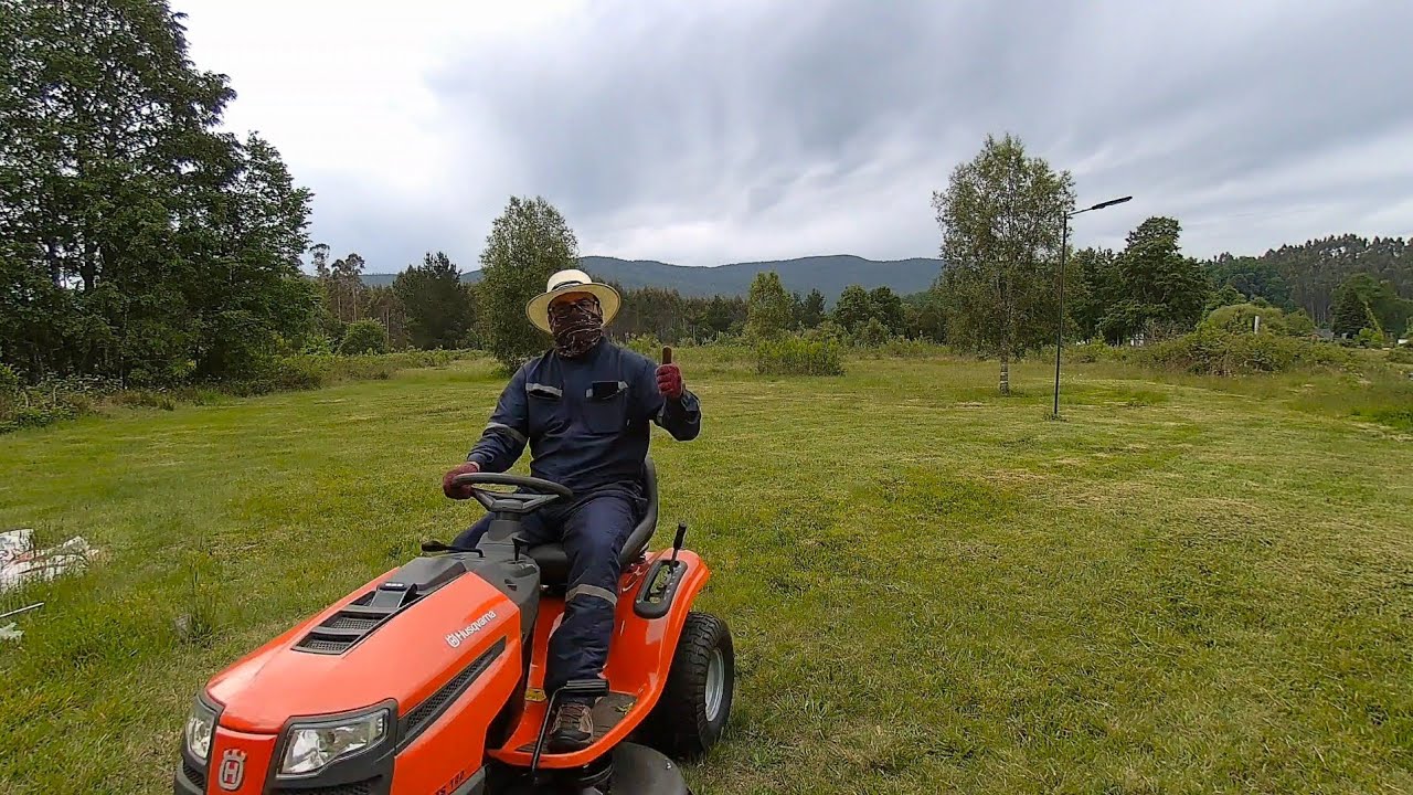 Mantenimiento de Parcela con Husqvarna | Pasto Sur