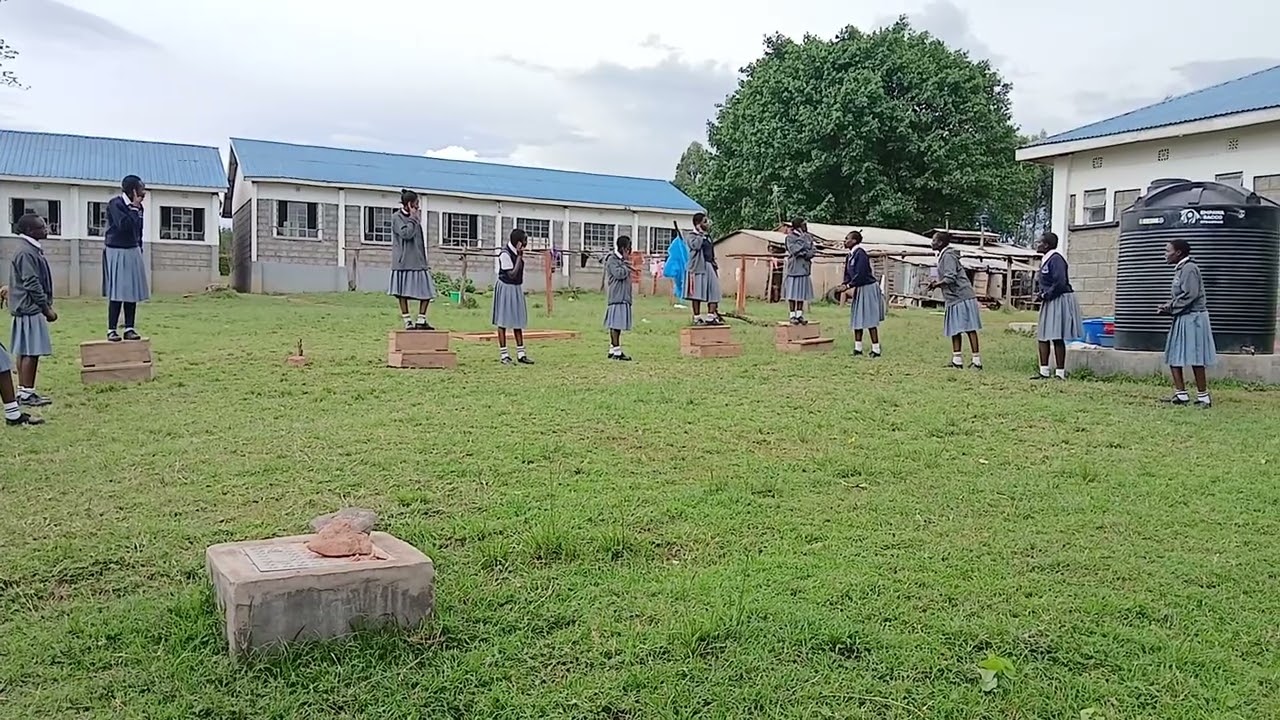 Wacheni vizingizio na Techera Joshua mwalimu. ST. ANDREWS GIRLS HIGH SCHOOL BARATON
