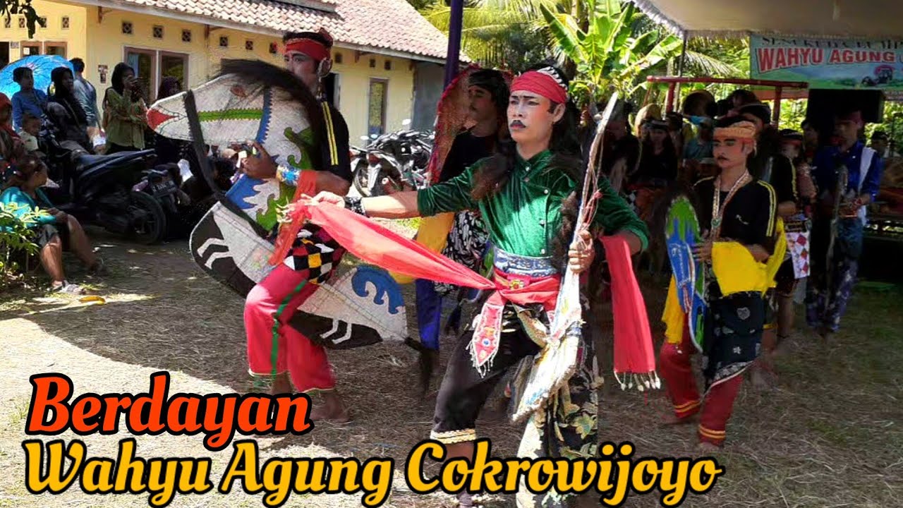 Berdayan ebeg Kentus//Wahyu Agung Cokrowijoyo