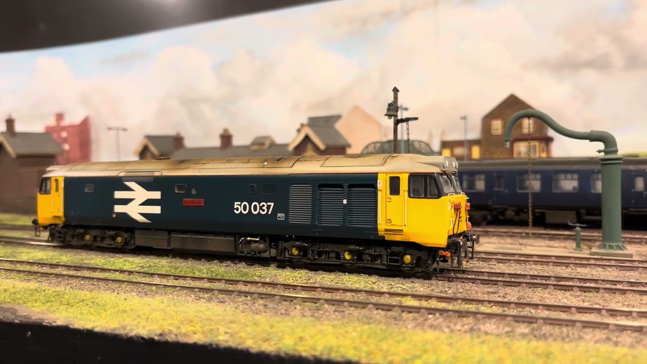 Class 50 with EM2 and bass reflex