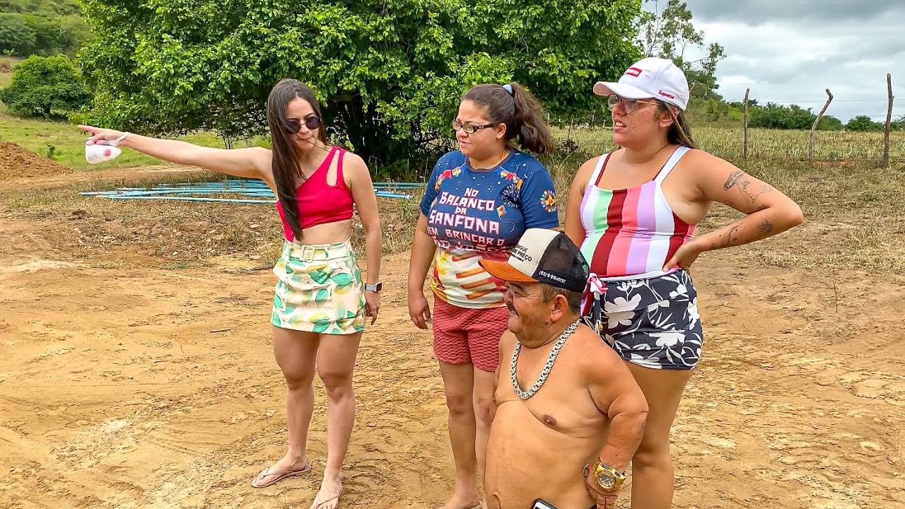 PILILIU ENGANA AS MENINAS COM PISCINAS NATURAIS