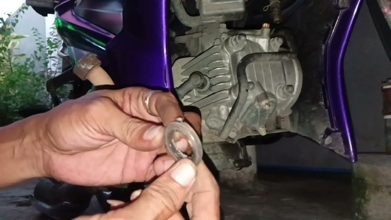 Changing Exhaust Gasket of my Legendary Smash#suzukismash#diy#suzukiphilippines