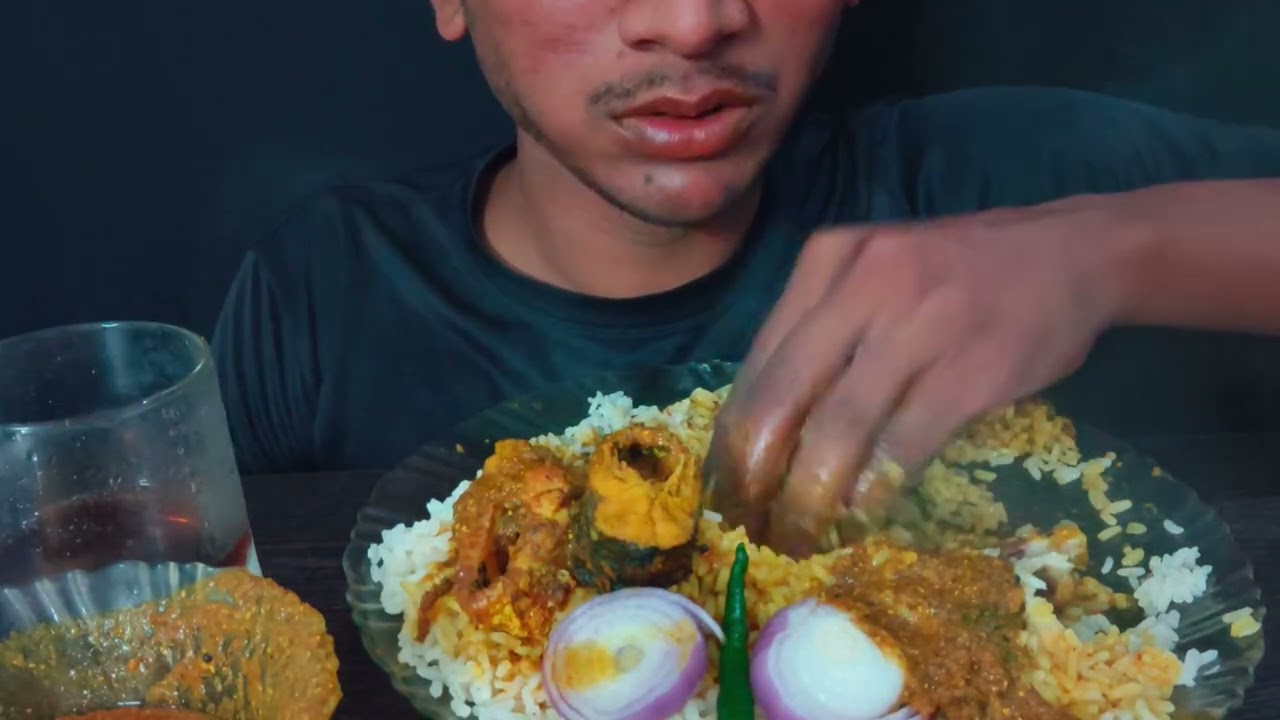 ASMR eating fish 🐠 curry and rice 🍚,cool drink 