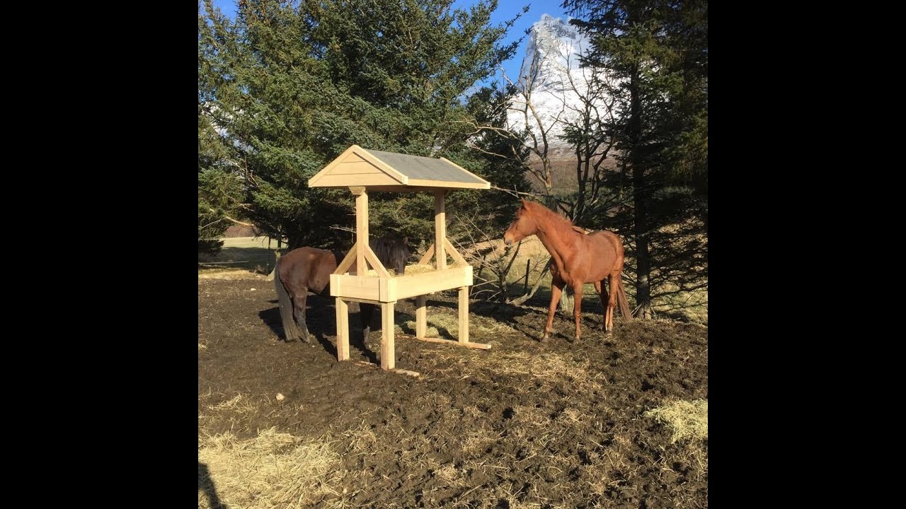 Building a horse hay feeder - Simple build