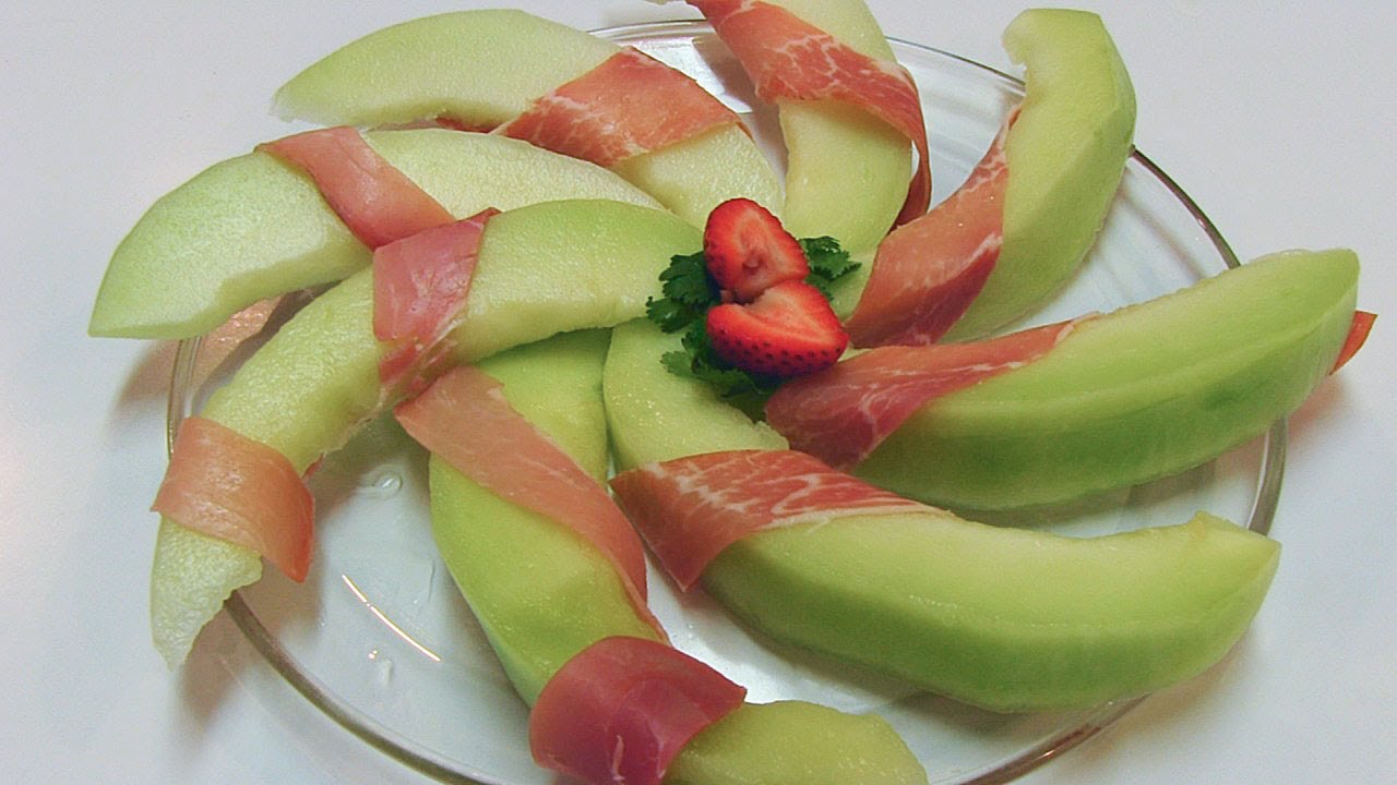 Betty's Prosciutto-Wrapped Melon Slices