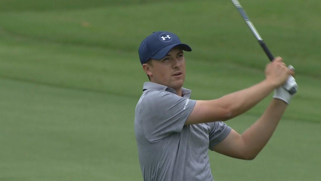 Jordan Spieth loves talking to his golf ball