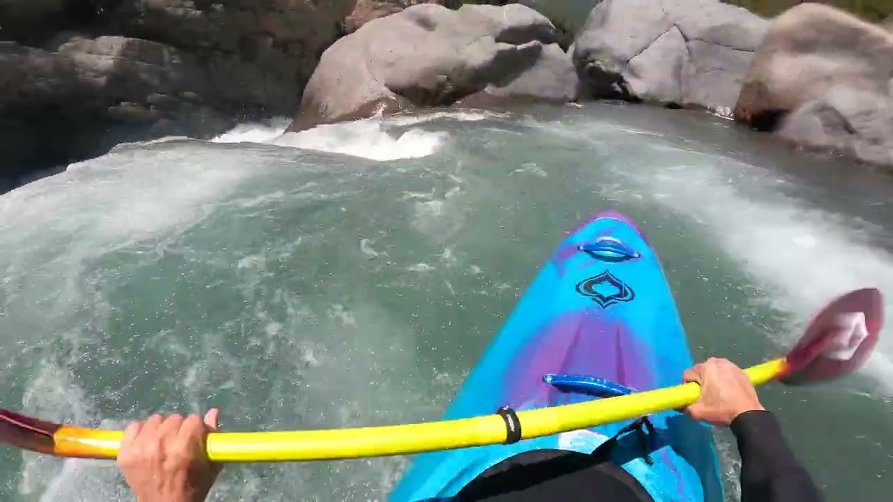 Kayaking Rio Los Sauces in Chile I Spade Full House