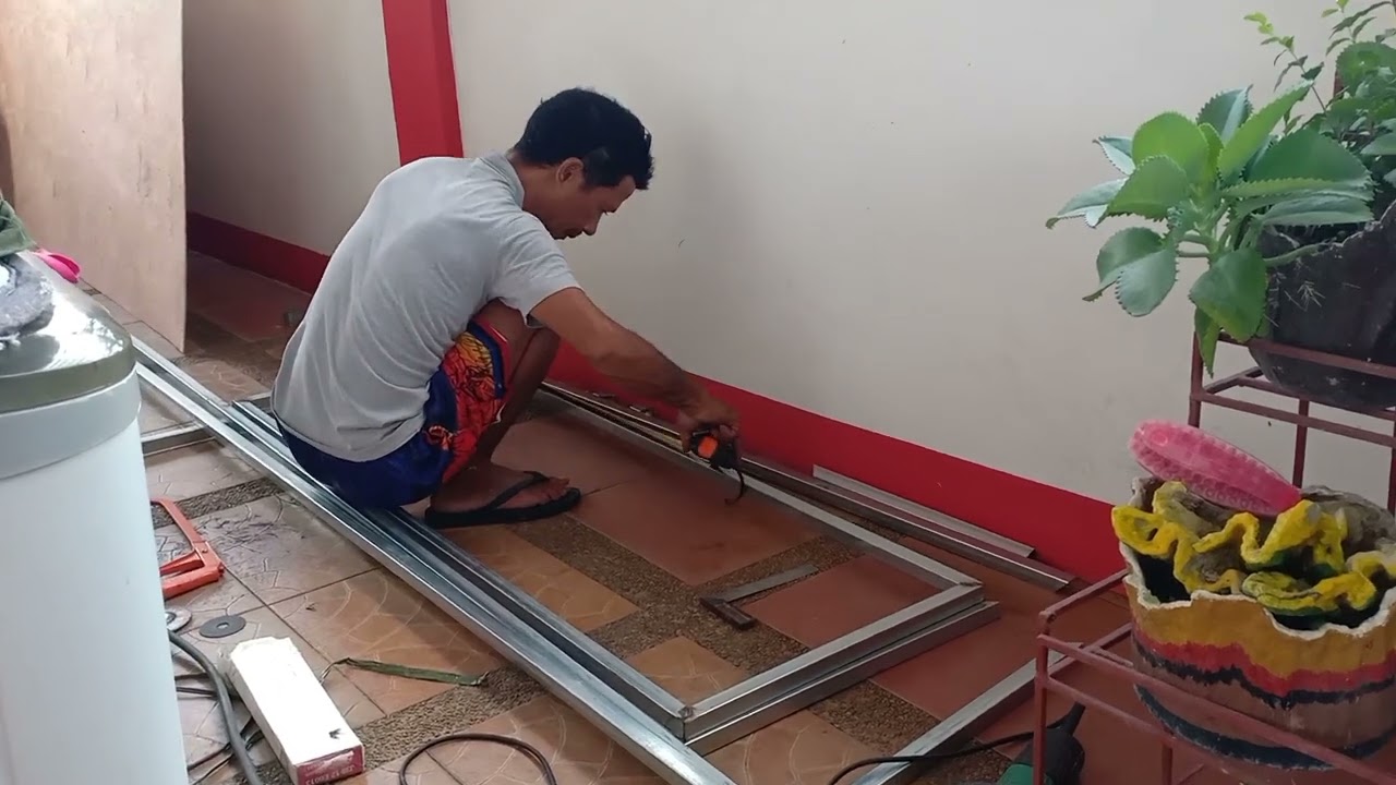 TUBULAR STEEL FOR BUILT-IN CLOSET
