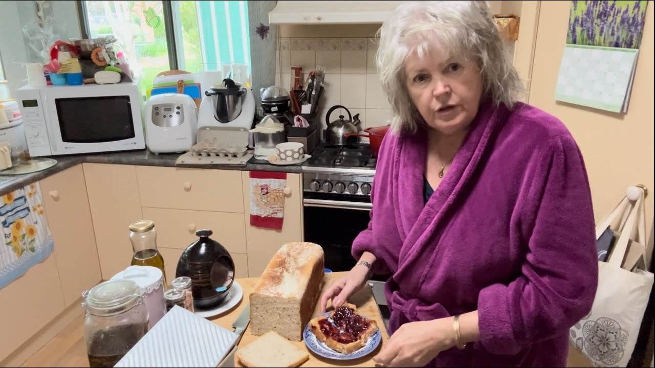Sour Dough in Bread Machine, keeping sour dough starter alive, gardening whilst the starter matures