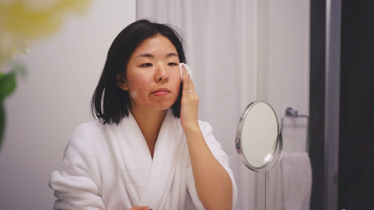Summer Morning Routine with LETITIA from @LookUnderHere and Veet!