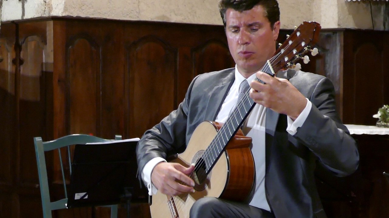 UN AVE MARIA MAGISTRAL A L'EGLISE DE BETPOUEY (vidéo Maggy V-B)