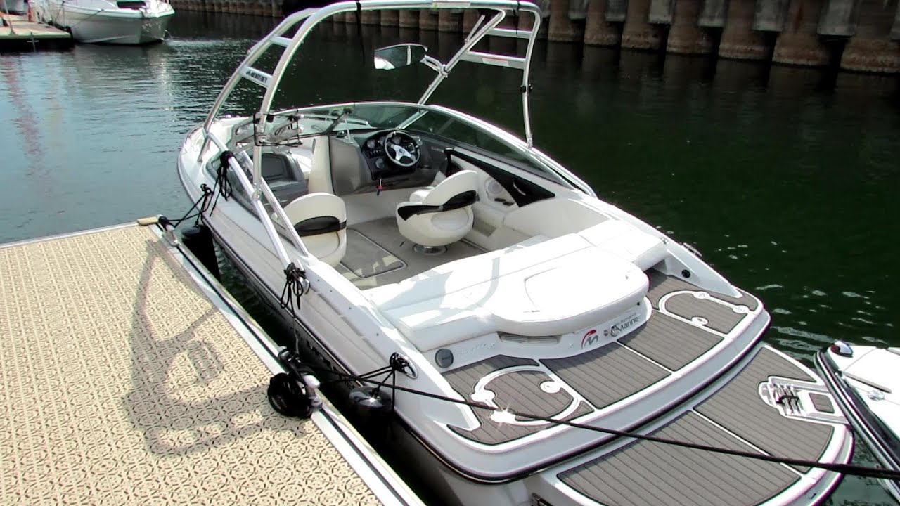 2012 Monterey 204FS Motor Boat - Exterior and Interior - 2012 Montreal In-Water Boat Show