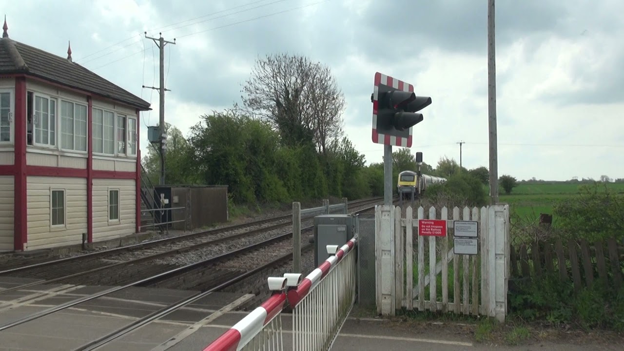 EMR 125 Farewell - 43274 and 43102 at Ashwell