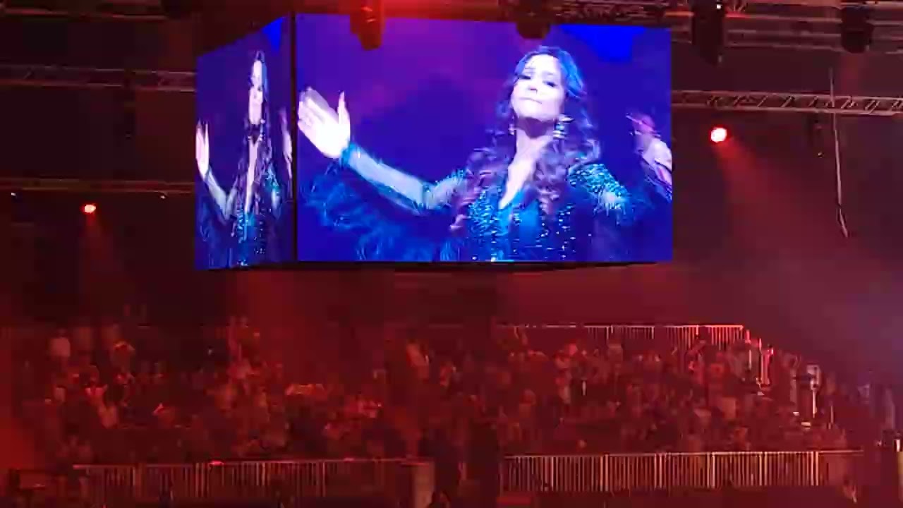 Chikni Chameli – Shreya Ghoshal Live in Dubai 2025 | A.R. Rahman | World Trade Center | DXB Live