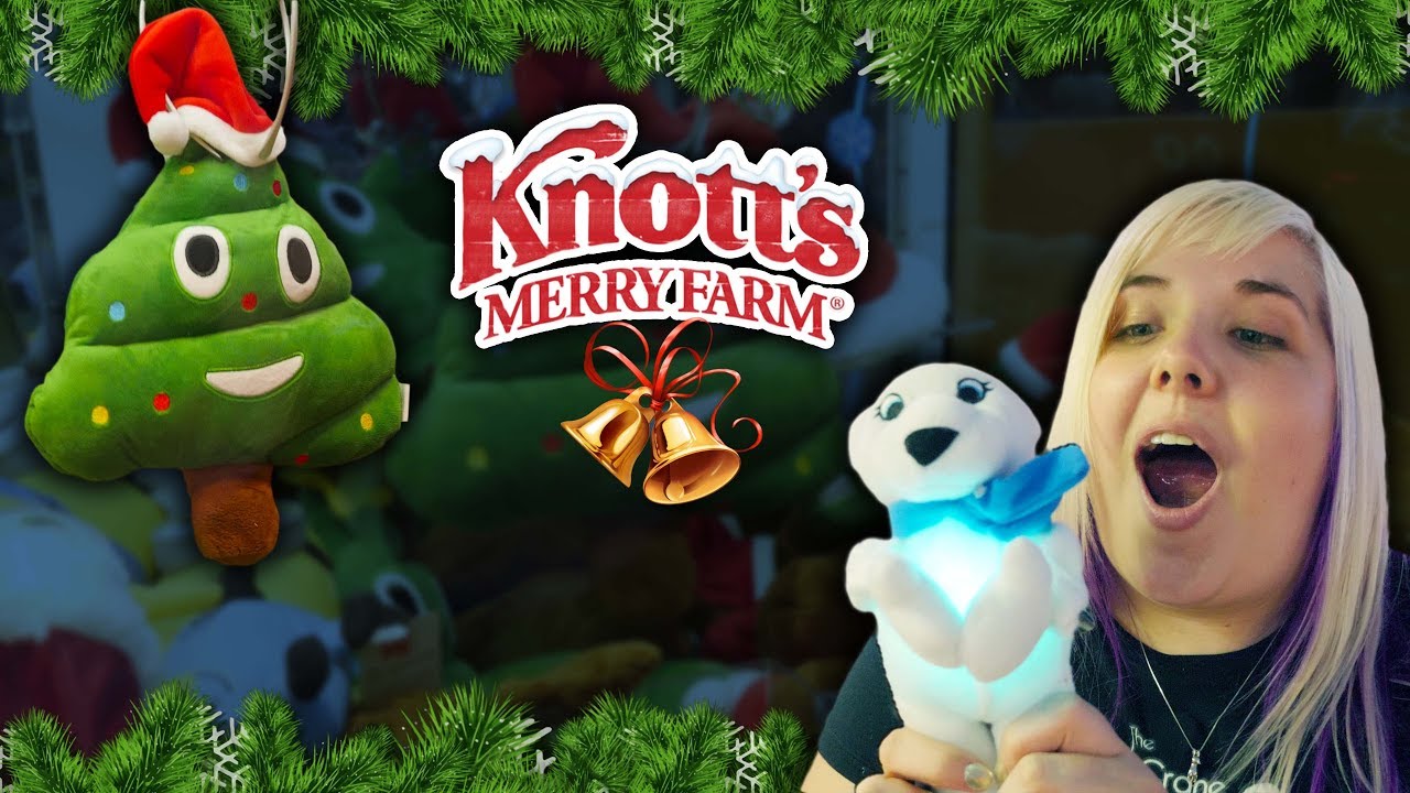 Christmas claw machine wins at Knott's Merry Farm!