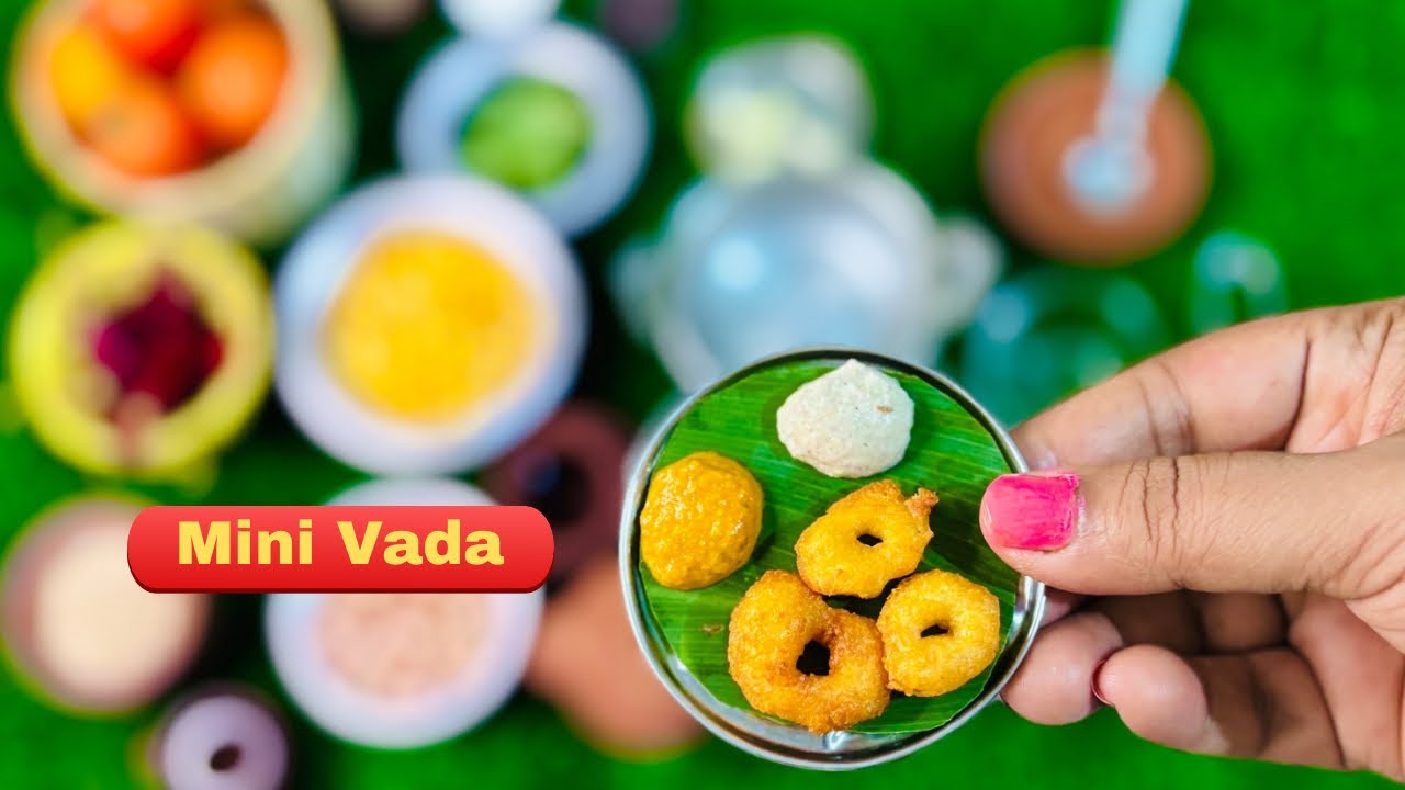 ✨Mini Vada Recipe with Peanut & Tomato Chutney | Miniature Cooking | Mini Yummy Kitchen ❤️🥰