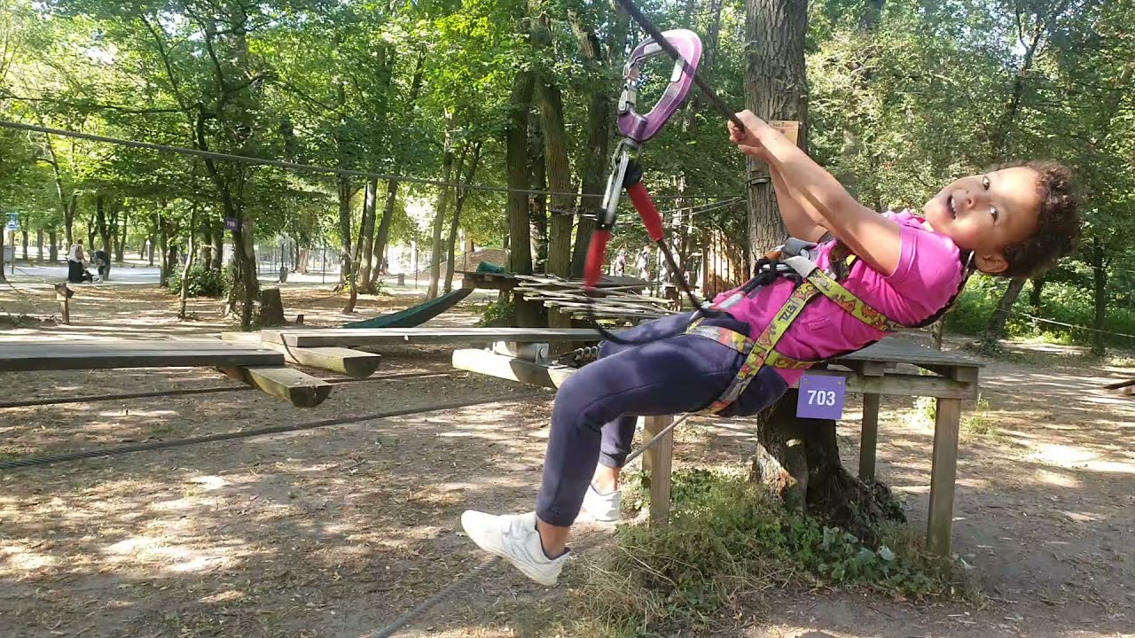 PARCOURS ACCROBRANCHE