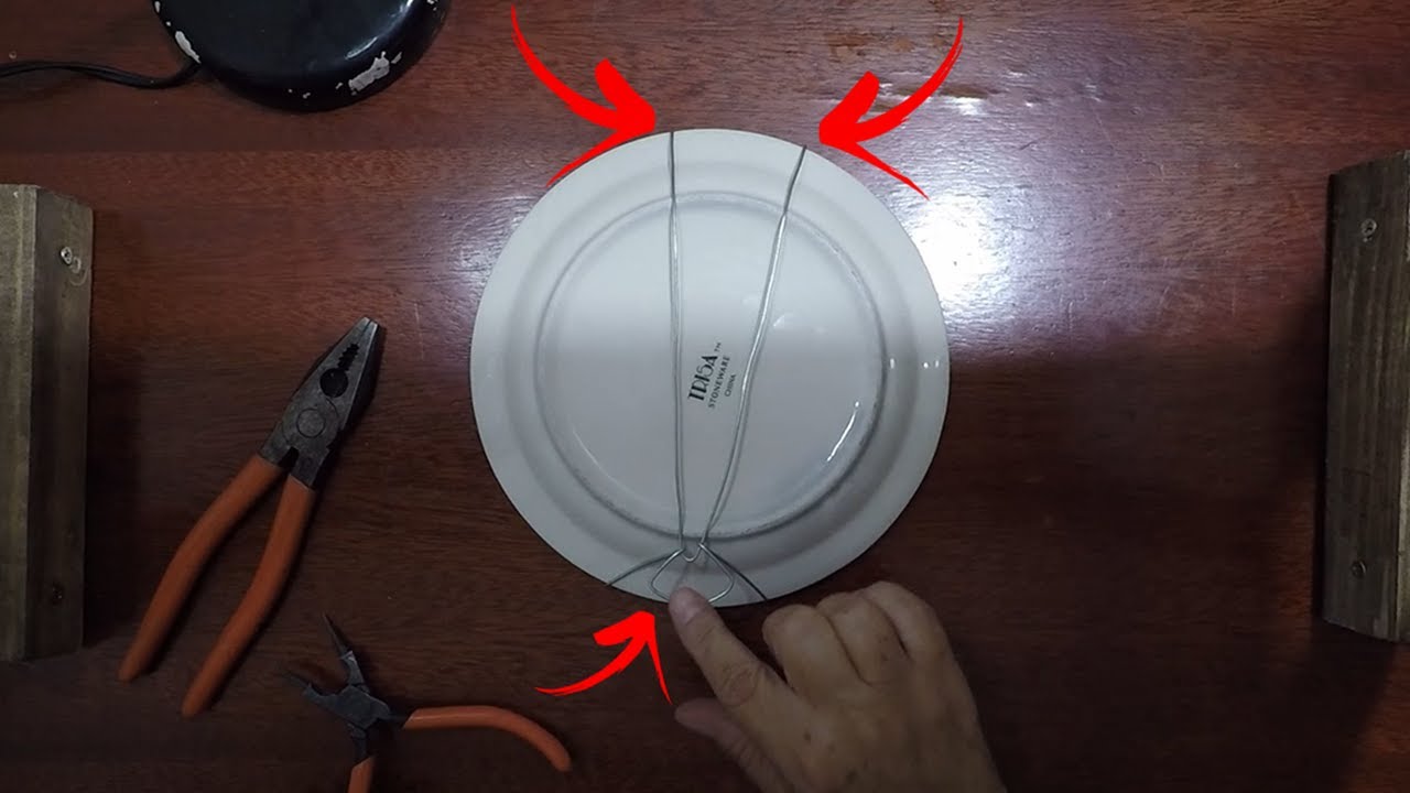 Tutorial: Como criar suporte de arame para pendurar prato de porcelana na parede