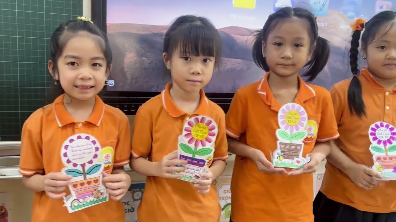 Tập thể 2B -  Gửi mẹ tình yêu bền bỉ này ♡