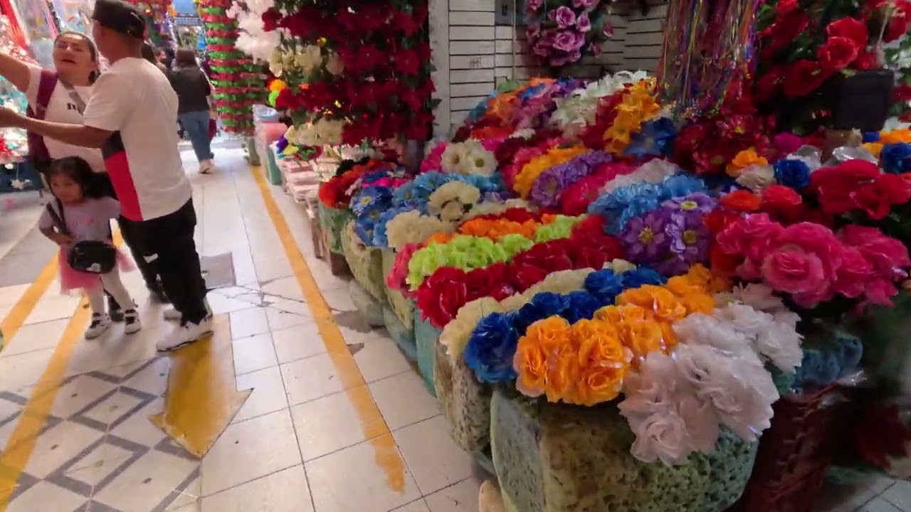 Conocías este Mercado? mercado de flores artificiales en la Ciudad en México
