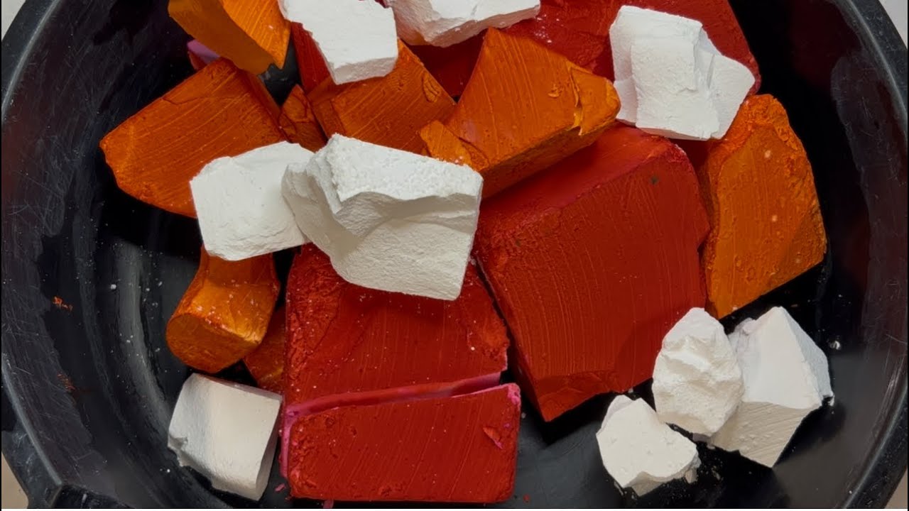 Soft Orange + Red Dyed Gym Chalk Crush