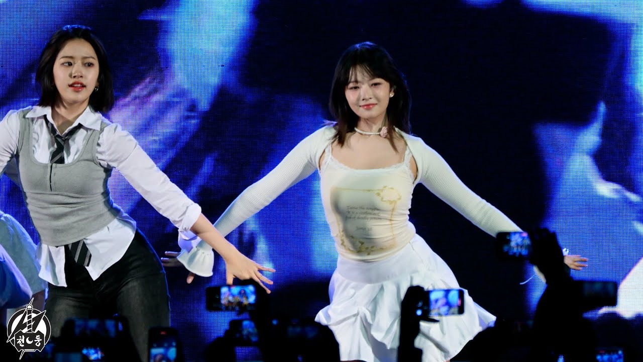 아이브 레이 '공연 No Cut Full Ver.(HEYA+Kitsch+LOVE DIVE+After LIKE+I AM)' IVE REI (240513) Fancam By 천둥