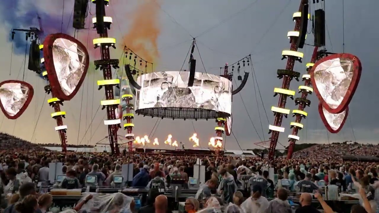 Ed Sheeran - Tides/Blow (Denmark 4th august)