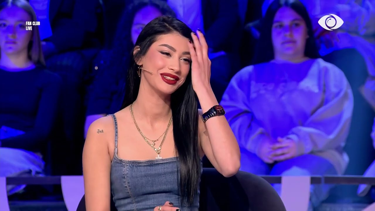 Ekskluzive/ &ldquo;Dasm&euml; e madhe jasht&euml;&hellip;&rdquo;/Babai i Mateos futet live n&euml; Fan Club: Brikena &euml;sht&euml;&hellip;