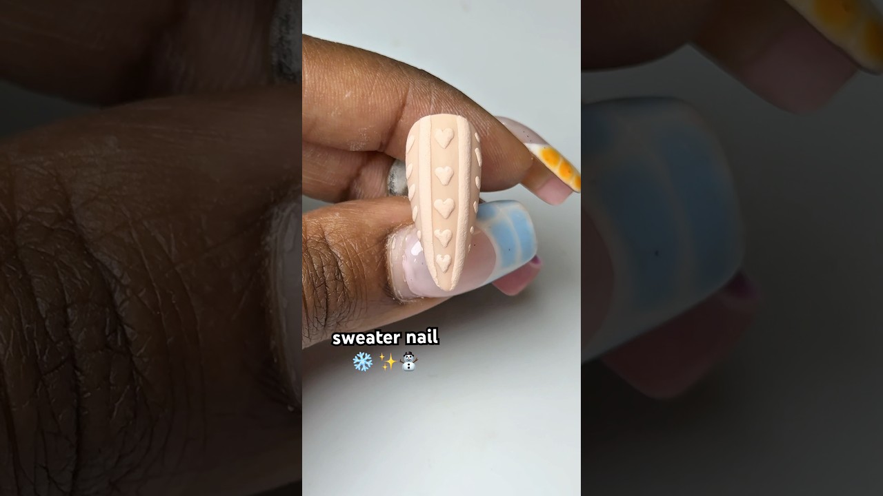 Learn sweater nails in 10 SECONDS ❄️🍂 #sweaternails #nailart #simplenails #winternails #nails