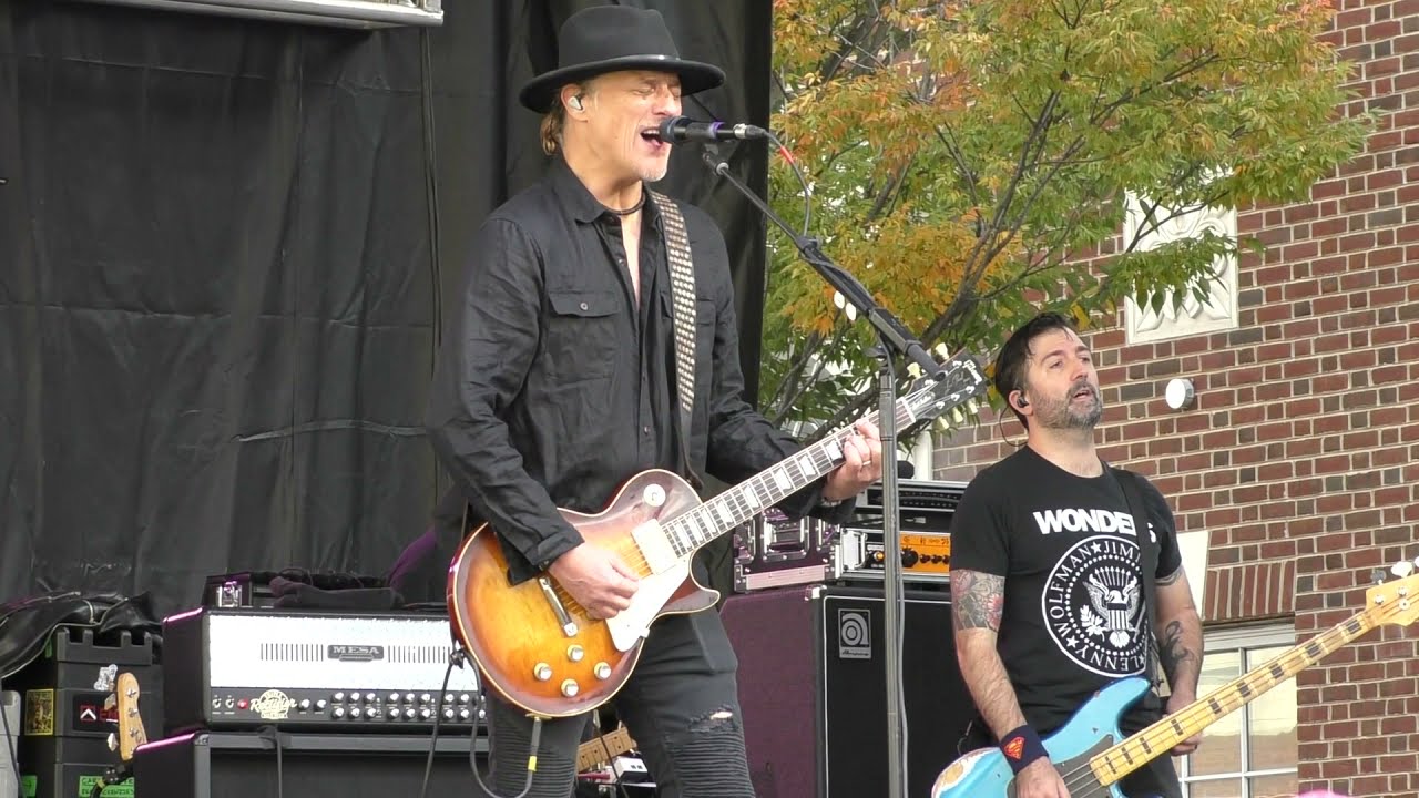 Brett Scallions - Hemorrhage & Cold Summer - Live HD (Reading Royals Pregame Block Party 2021)
