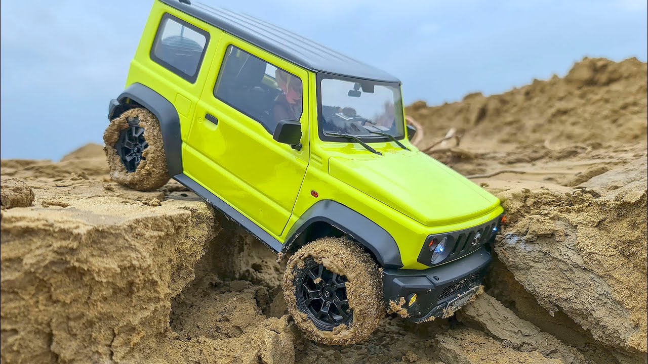 Expert Off Roader Shares Top Tips for Suzuki Jimny 4x4 MUD Driving!