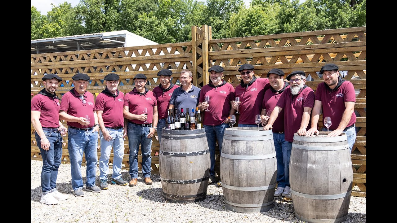 Le chœur d'hommes BARLOUNGUERE au château Joliet à Fronton